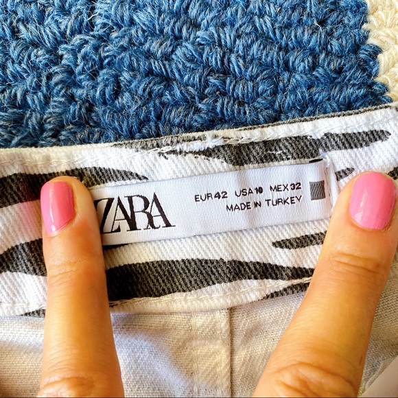 π¦ ZARA BLACK WHITE ZEBRA PRINT HIGH WAIST MOM DENIM SHORTS! - Picture 5 of 13